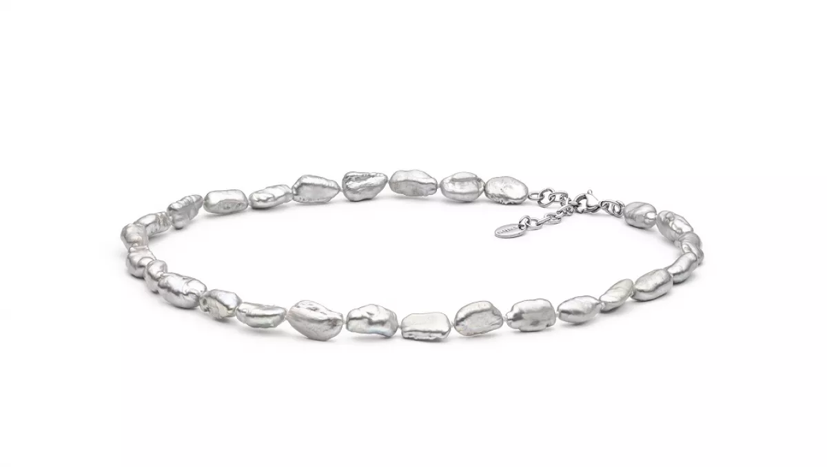 Trend-Perlenkette grau barock Gaura Pearls, Estland Trend-Perlenkette grau barock Gaura Pearls, Estland